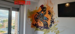 graffiti habitacion moto street art